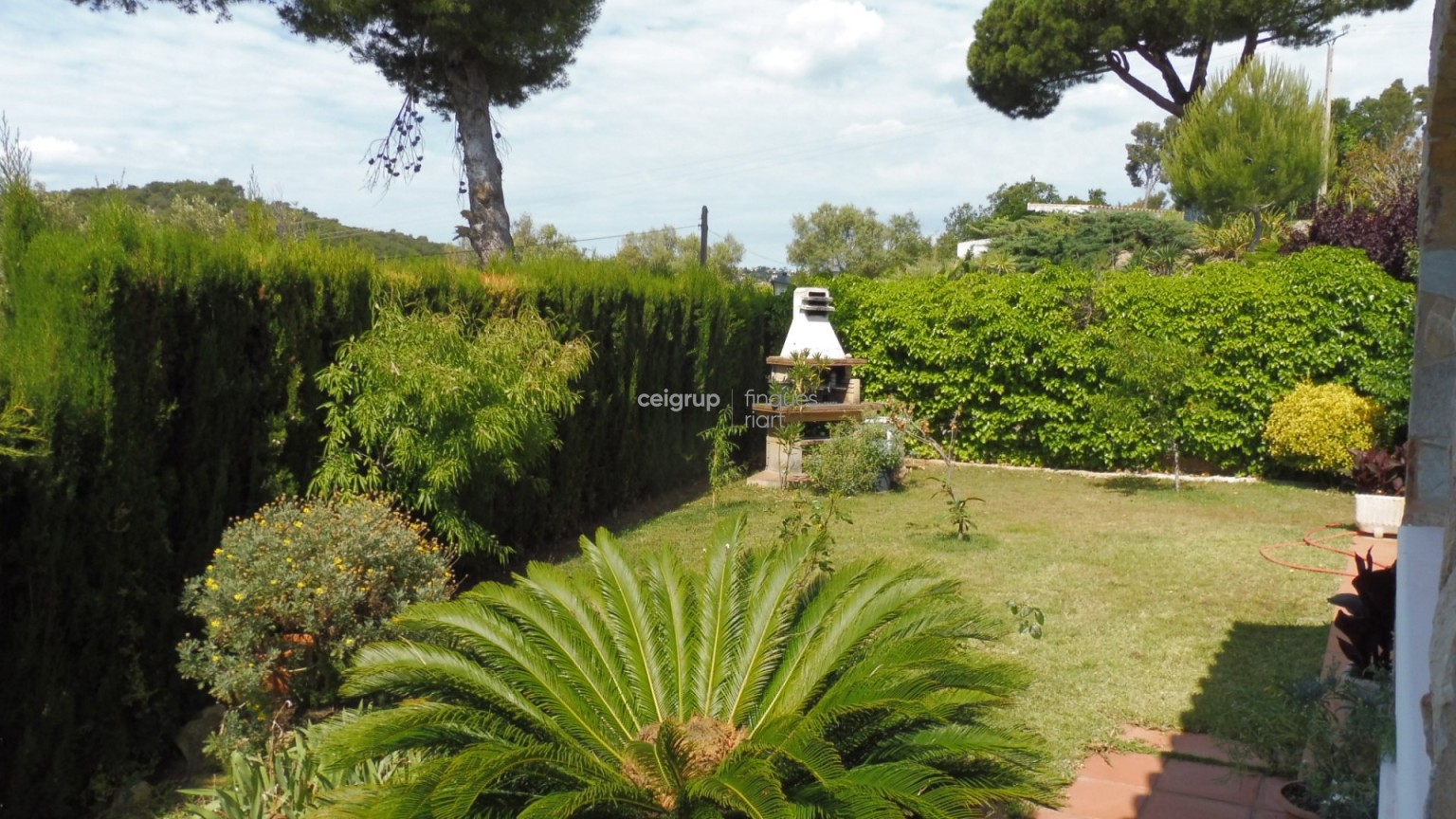 IDEAL FIRST RESIDENCE