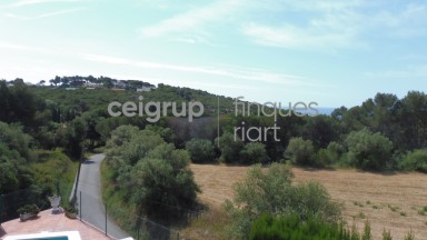 IDEAL FIRST RESIDENCE