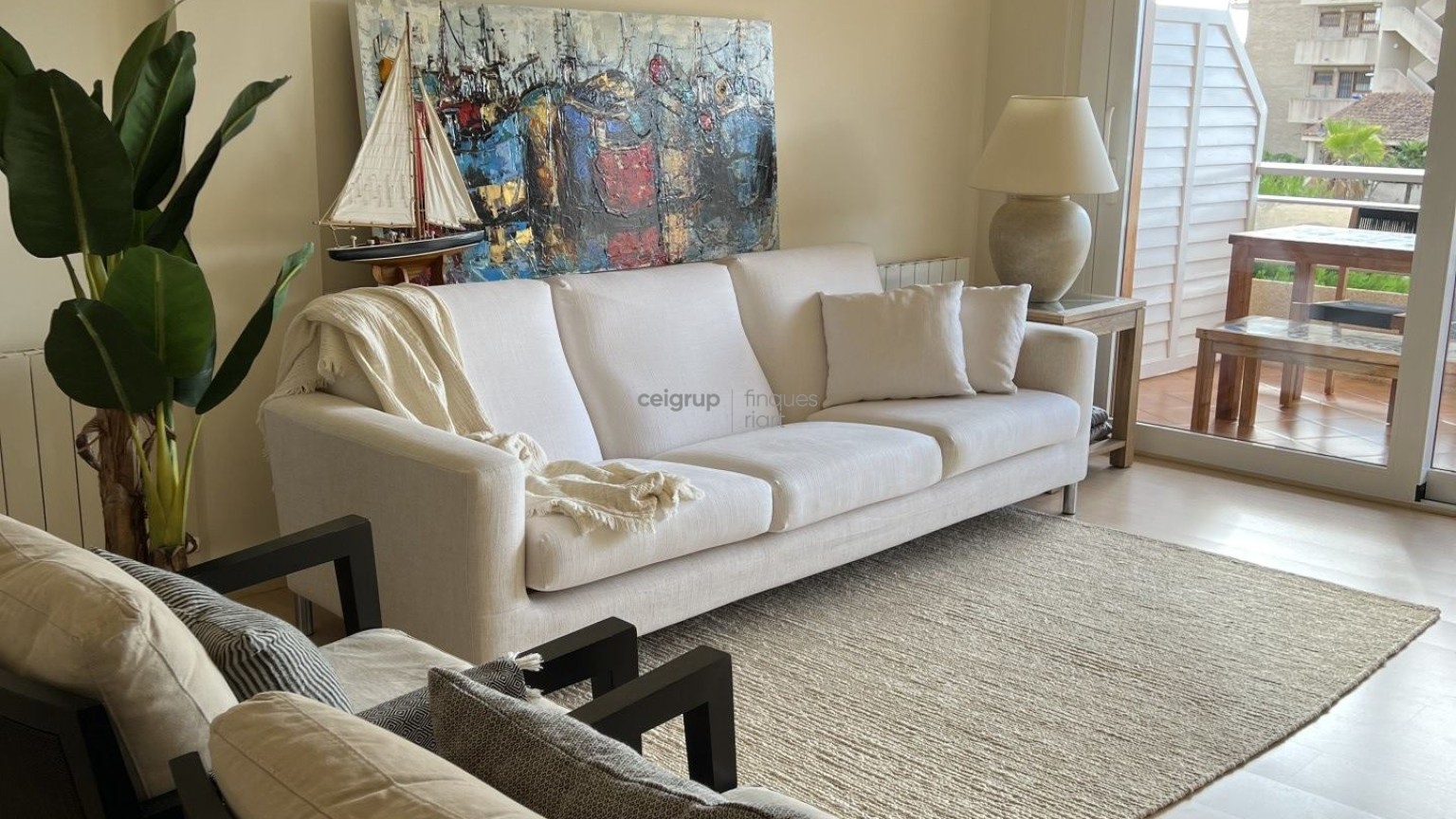 GREAT DUPLEX WITH SWINNING-POOL AND GARDEN