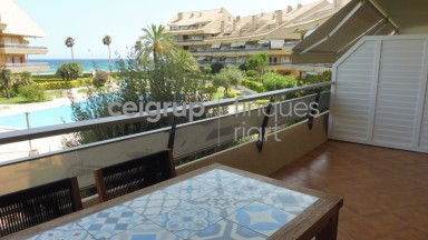 GREAT DUPLEX WITH SWINNING-POOL AND GARDEN