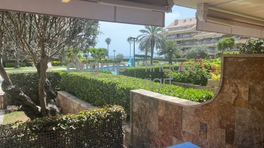 GREAT DUPLEX WITH SWINNING-POOL AND GARDEN