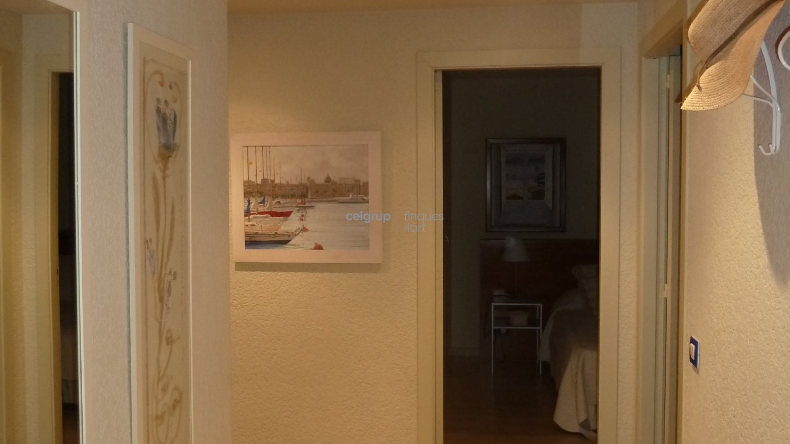 GREAT APPARTMENT FRONT OF THE SEA