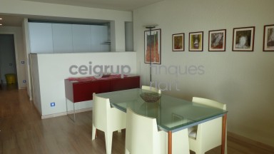 GREAT APPARTMENT FRONT OF THE SEA