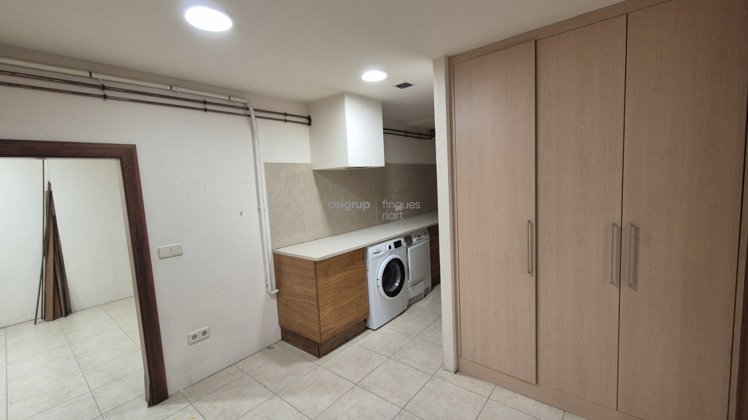 Completely renovated house in Palamós with a large terrace