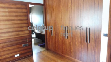 Completely renovated house in Palamós with a large terrace