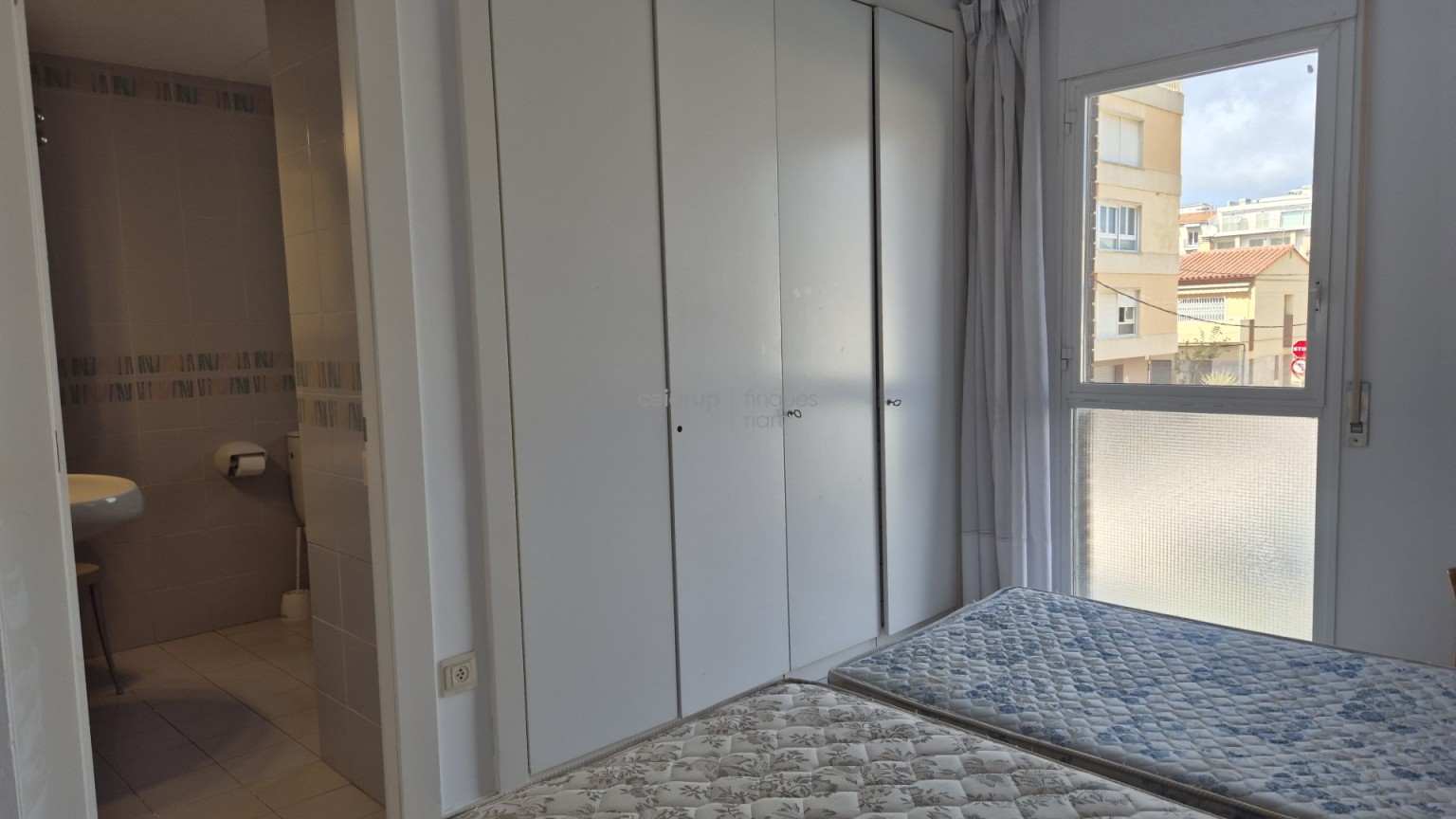 GREAT APARTMENT FRONT OF THE SEA