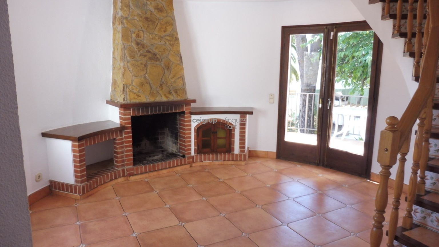 QUIET HOME IN TORRE VALENTINA