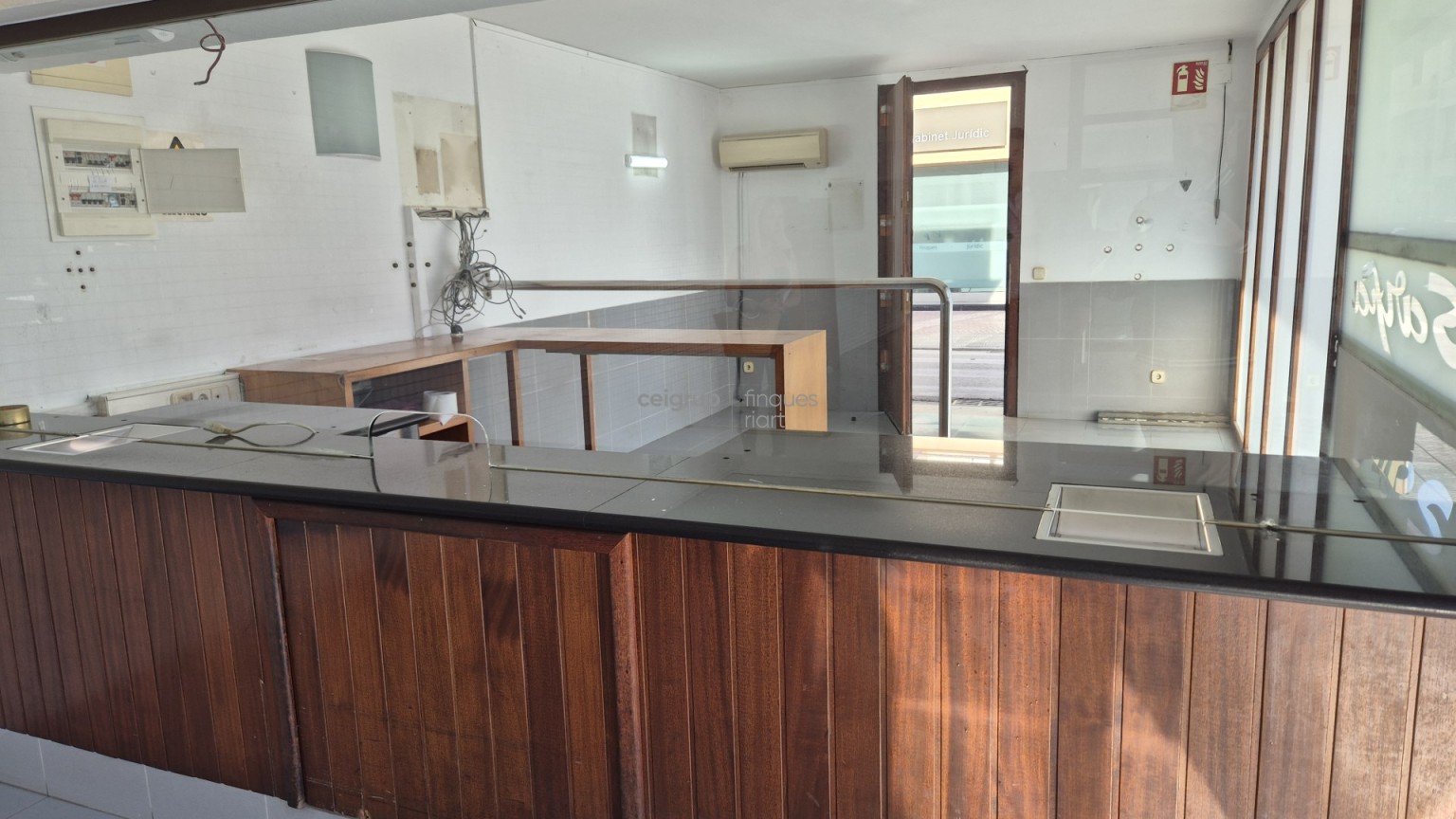 SHOP AT PALAMOS CENTER