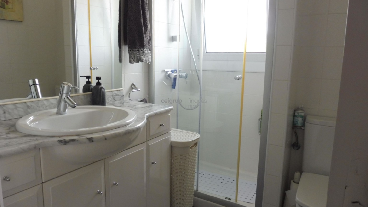 GREAT APPARTMENT QUIET WITH SEA VIEWS