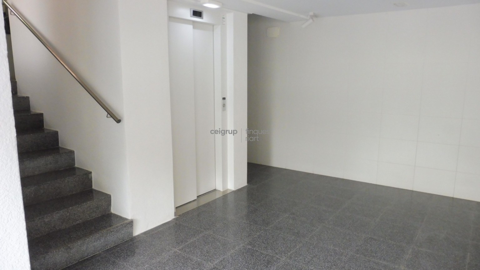 GREAT APPARTMENT QUIET WITH SEA VIEWS