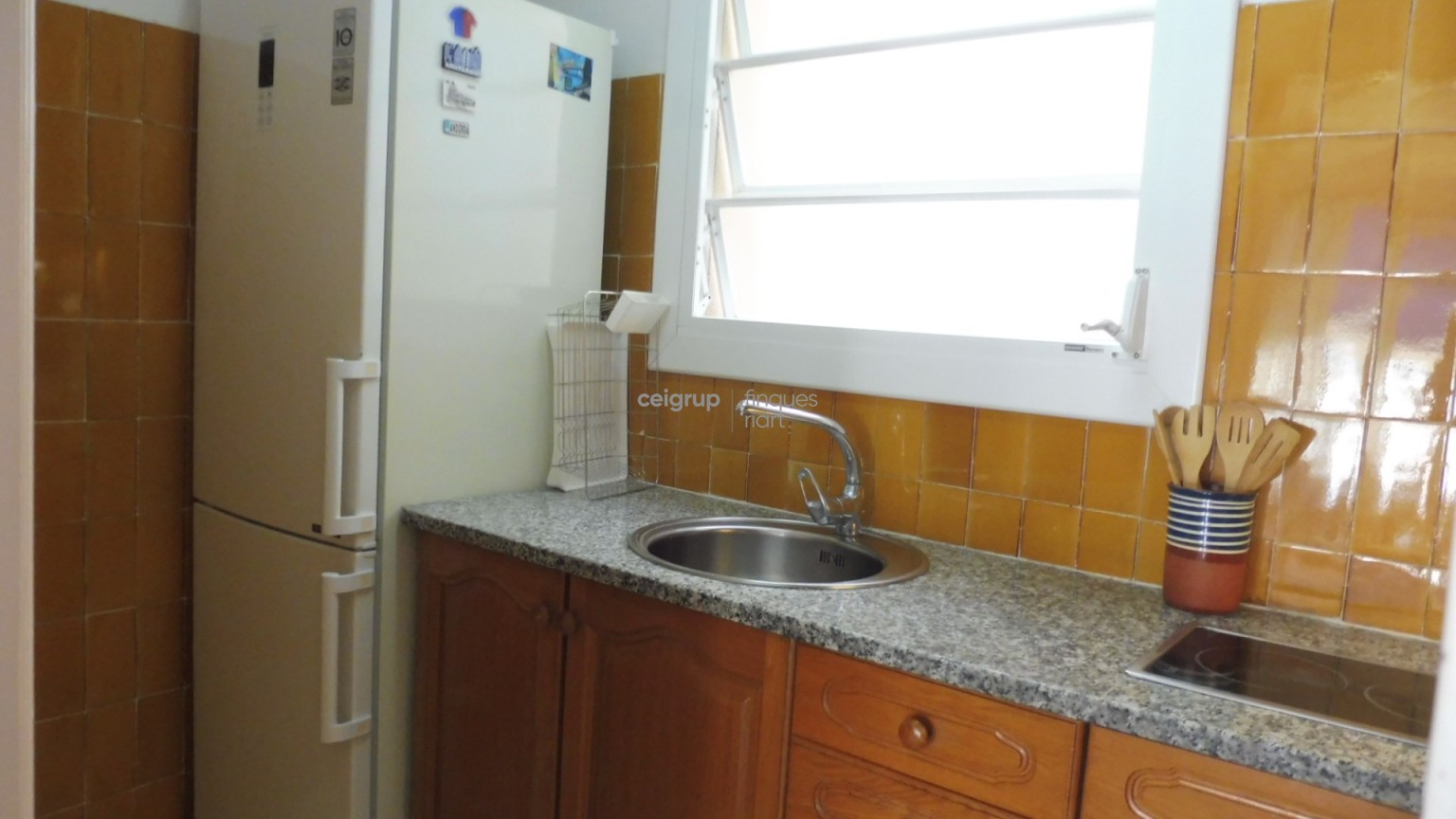 GREAT APPARTMENT QUIET WITH SEA VIEWS