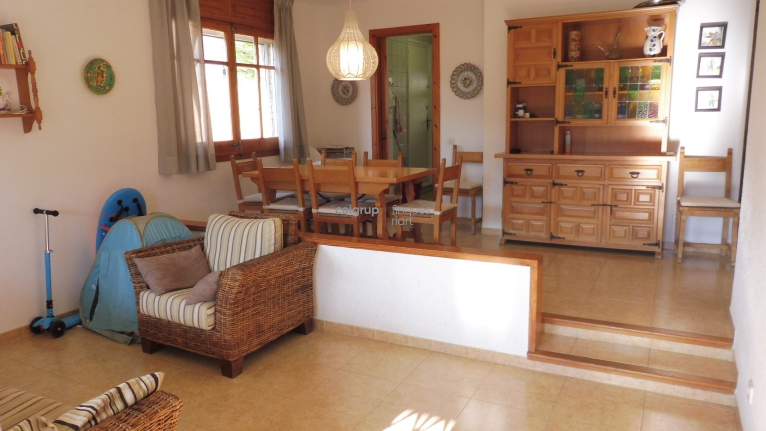 WONDERFUL GROUND FLOOR FLAT NEXT TO THE SEA