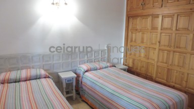 WONDERFUL GROUND FLOOR FLAT NEXT TO THE SEA