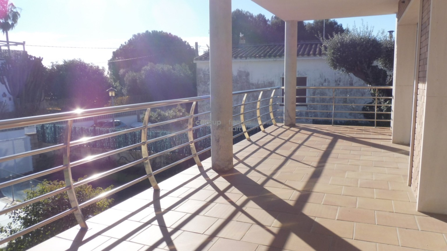 WONDERFUL HOUSE WITH POOL