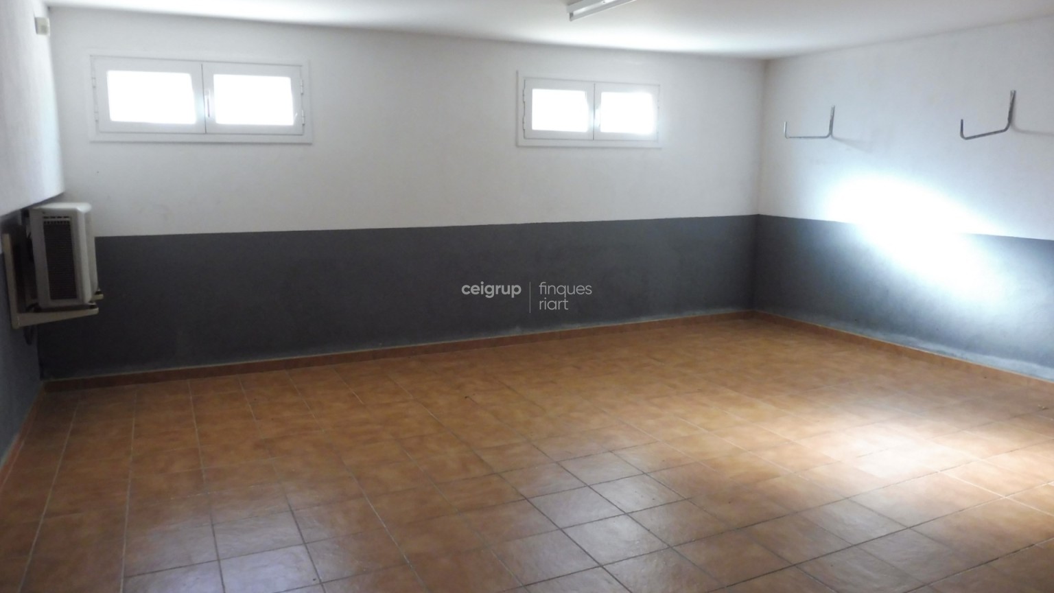 WONDERFUL HOUSE WITH POOL