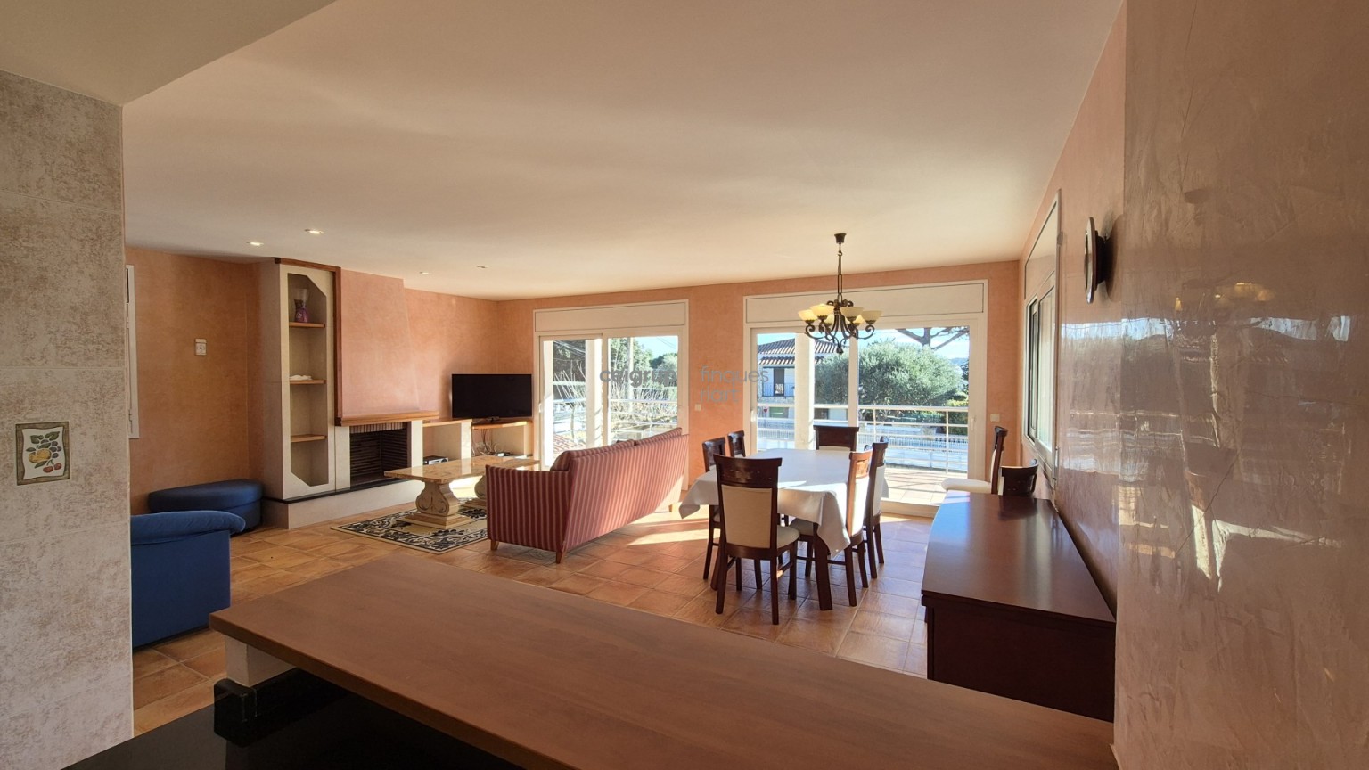 WONDERFUL HOUSE WITH POOL