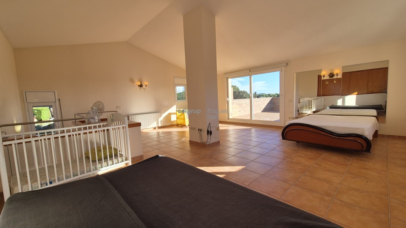 WONDERFUL HOUSE WITH POOL