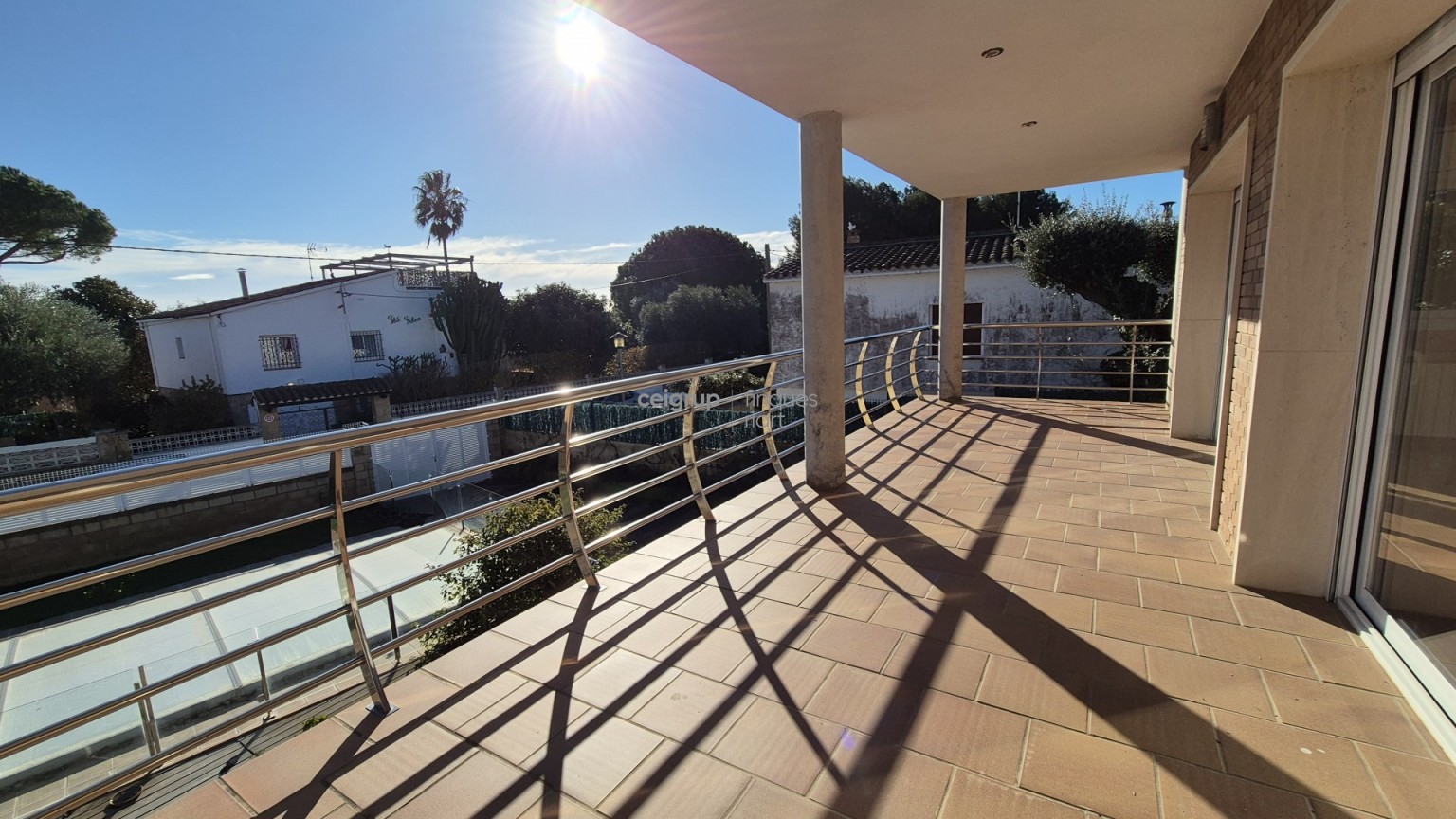 WONDERFUL HOUSE WITH POOL