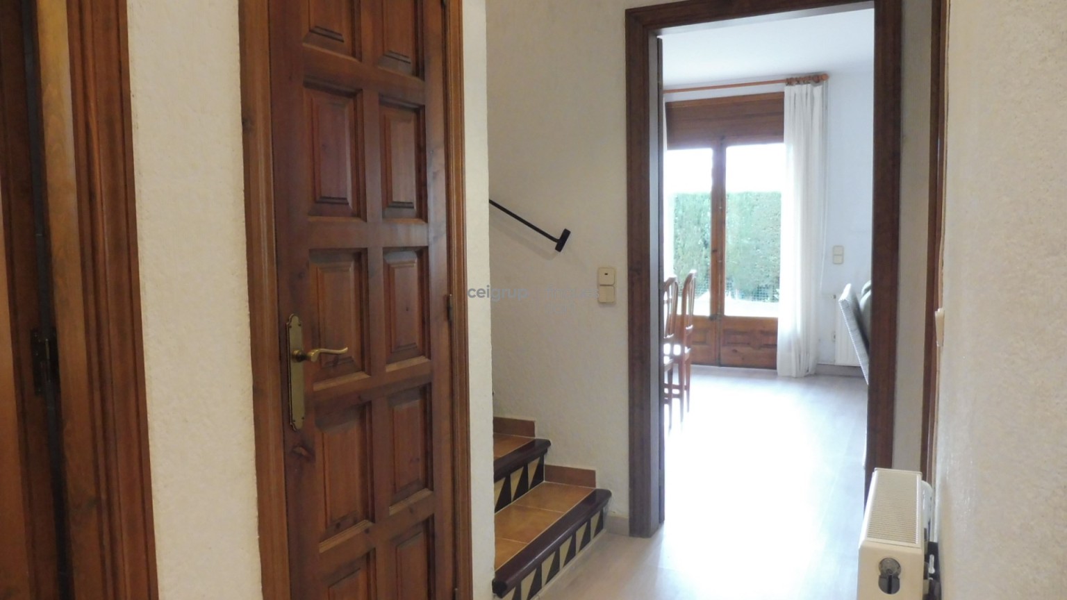 SEMI-DETACHED HOUSE WITH COMMUNAL POOL BY THE SEA