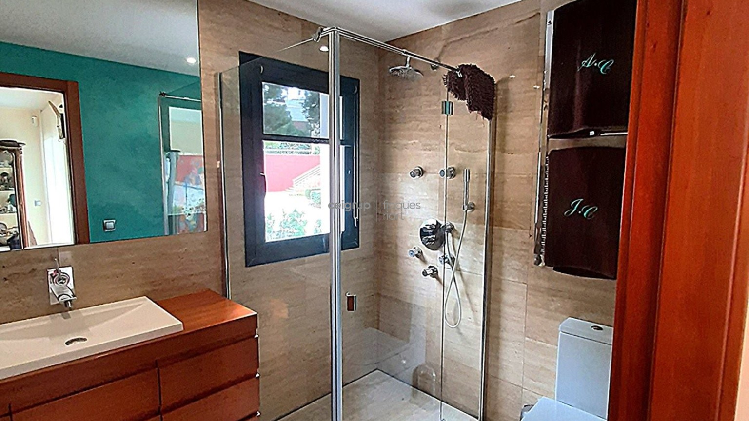 Property detail