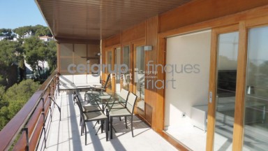 EDEN MAR - Spectacular