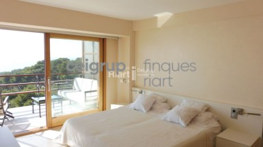 EDEN MAR - Spectacular