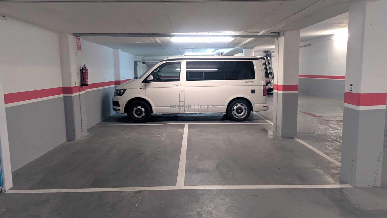 PARKING RAMON II - All year