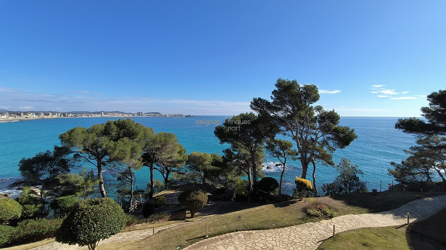 EDEN MAR  2-B - Views across the bay