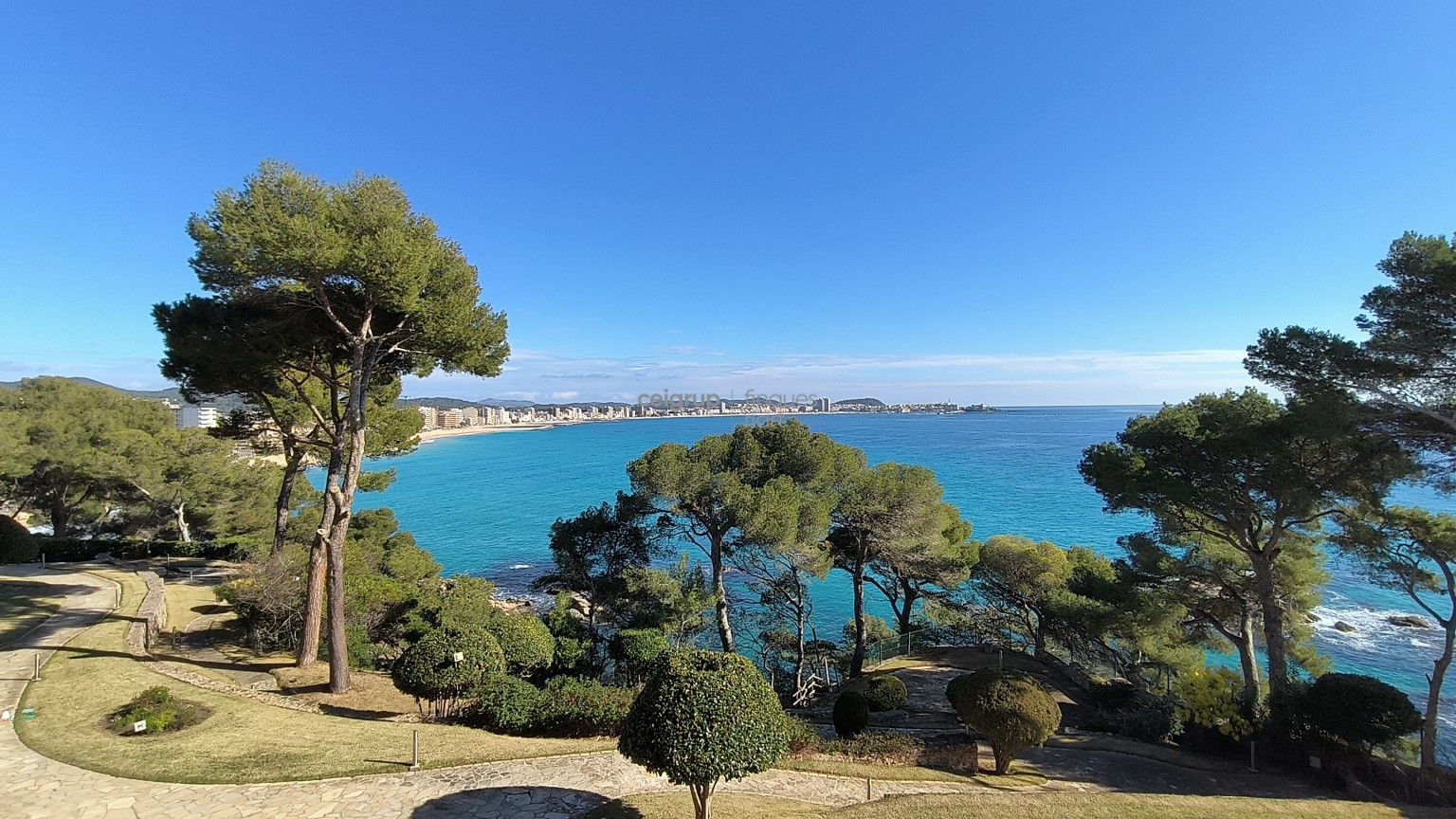 EDEN MAR  2-B - Views across the bay