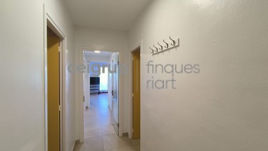COMTE D'URGELL 19 - Spacious apartment