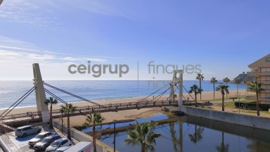 COMTE D'URGELL 19 - Spacious apartment